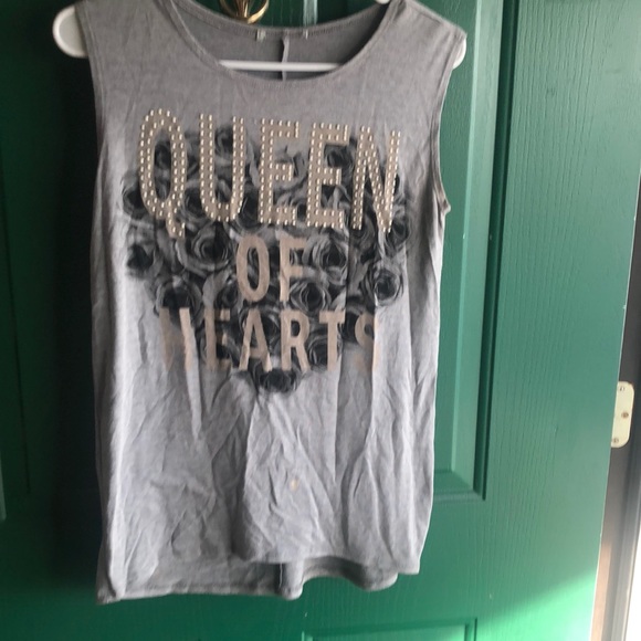 Queen of Hearts tank - Picture 1 of 3